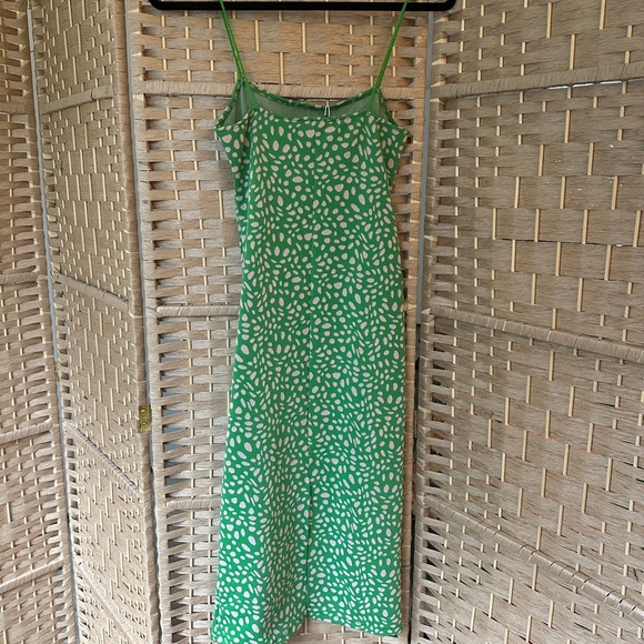 ZARA Bodycon Dress - Picture 3 of 4